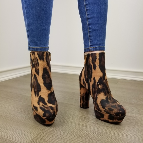 Leopard animal print platform ankle booties - Picture 4 of 8